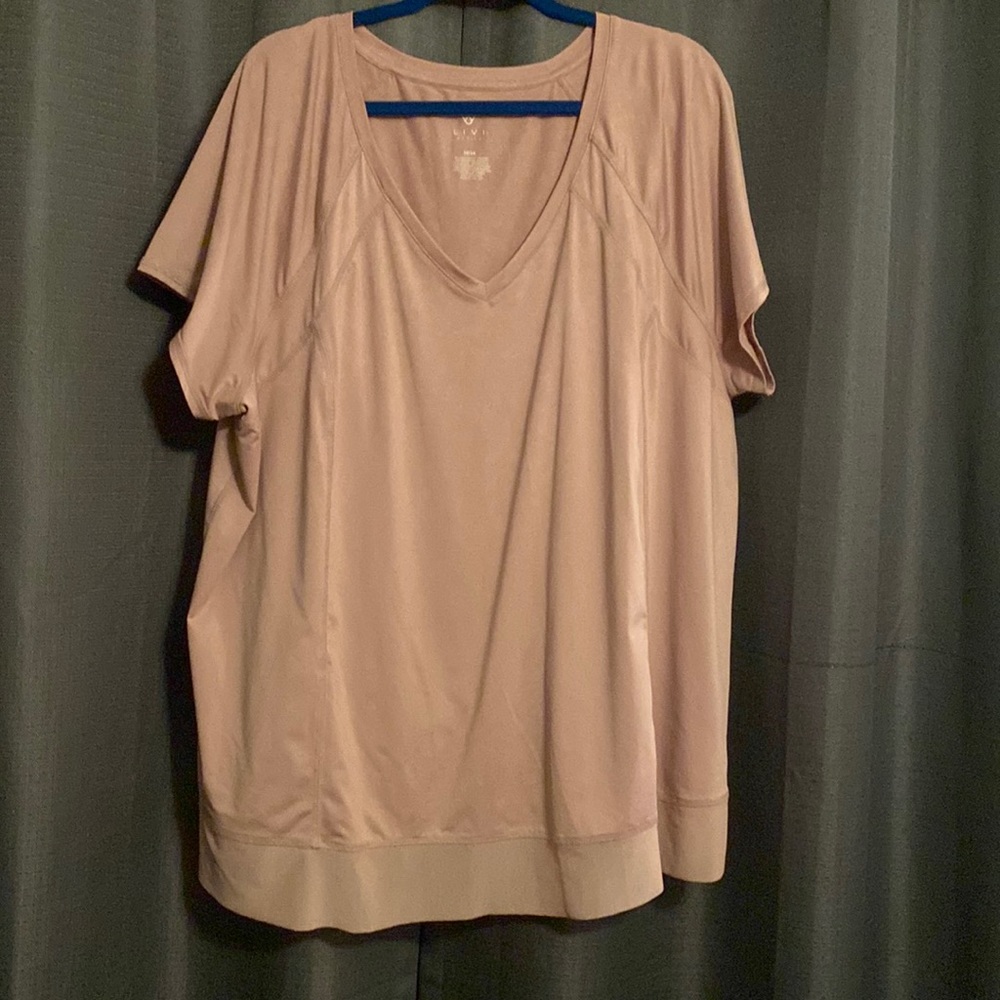 #18 lane Bryant dry fit